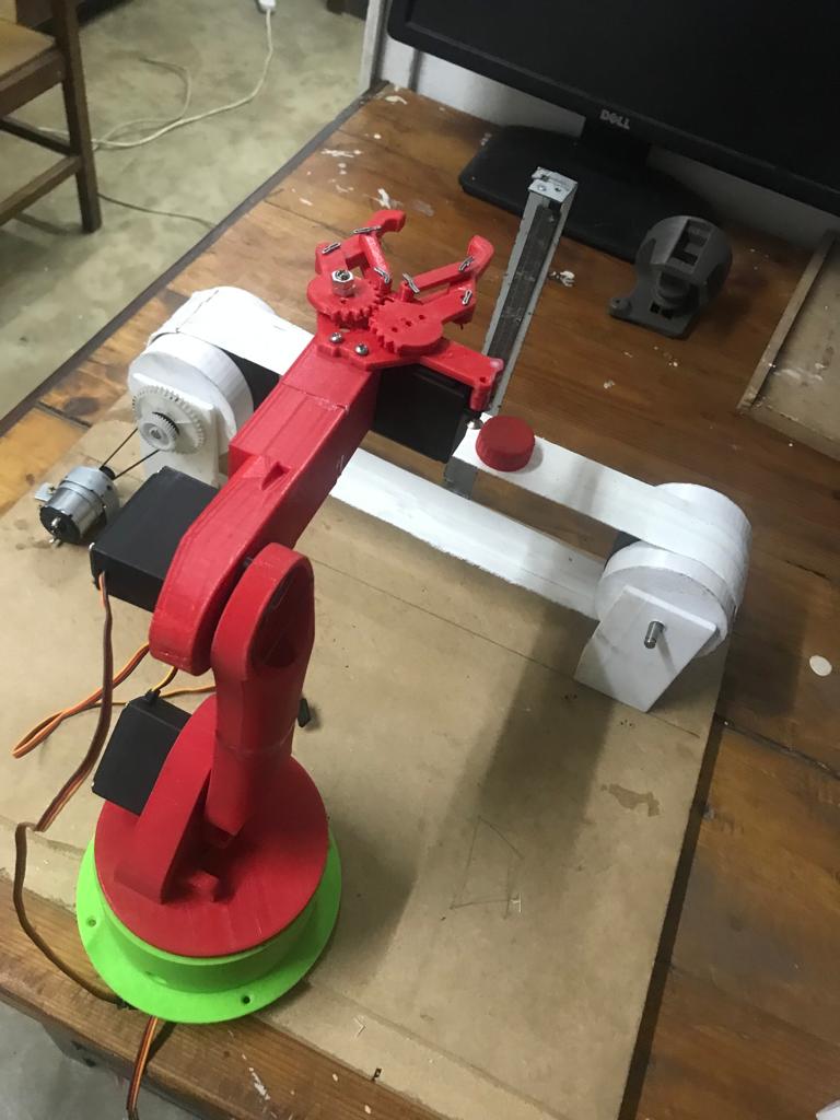 Tracking an object in multiple views